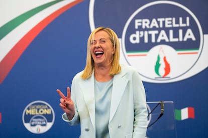La líder de la formación ultraderechista Hermanos de Italia, Giorgia Meloni, celebra el 25 de septiembre su victoria en las elecciones generales. 