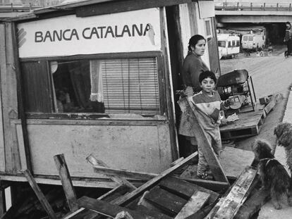 Barraca d'un campament gitano al sector del riu Sec, a Ripollet, el 1991.