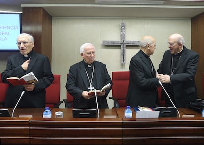 El presidente de la Conferencia Episcopal Española (CEE), Ricardo Blázquez, durante su intervencion en la sesión inaugural de la Asamblea Plenaria de la CEE en Madrid.