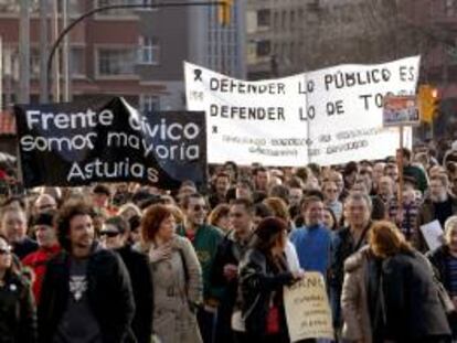 Una manifestación en Gijón contra los desahucios. EFE/Archivo