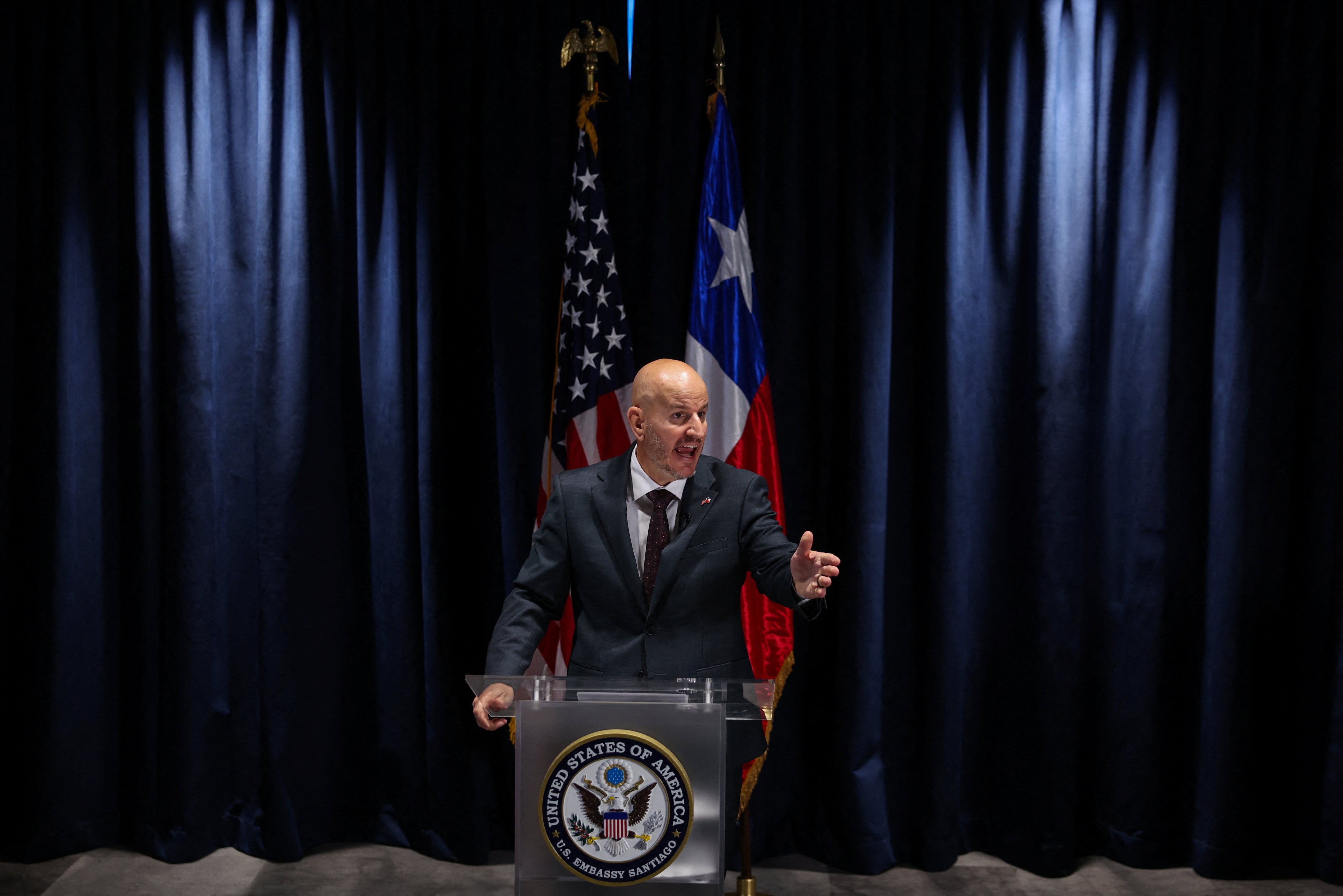 EE UU revela que Barros firmó la Declaración de las Américas impulsada por Trump un día después de asumir como ministro de Defensa de Kast