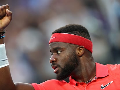 Tiafoe celebra un punto durante el último Open de Australia, el pasado mes de enero. / HANNAH MCKAY (REUTERS)