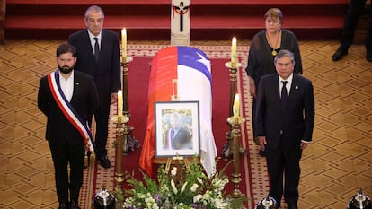 El funeral de Estado se lleva a cabo en la sede del Congreso Nacional en Santiago, Chile, el 9 de febrero de 2024, para el expresidente chileno Sebastián Piñera.