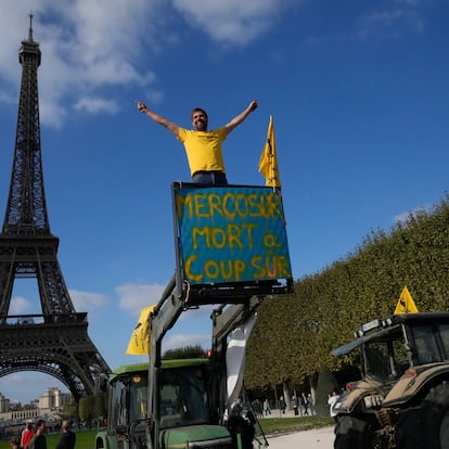 Manifestación en París el pasado octubre en contra del acuerdo entre la UE y Mercosur