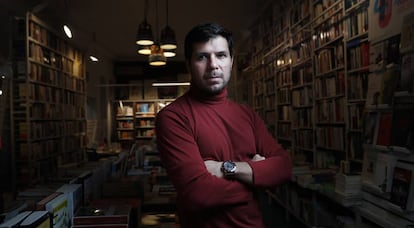 El escritor peruano Renato Cisneros.