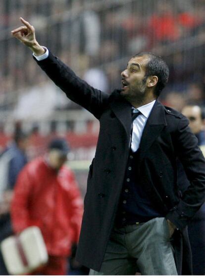 Pep Guardiola, durante el partido contra el Sevilla.