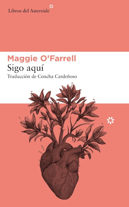 Rozando la muerte. Después de La primera mano que sostuvo la mía y Tiene que ser aquí, la escritora Maggie O’Farrell publica unas memorias en las que huye de todo lo sentimental y ahonda en aquello que realmente importa. El libro Sigo aquí (Libros del Asteroide, 19,95 euros) se divide en 17 episodios de su vida, que pudieron acabar en tragedia, en los que rozó la muerte, como un parto que se complica, el diagnóstico de una enfermedad incurable a una niña, la agresión a una adolescente, un avión que se precipita al vacío.... Y de todos ellos se extrae una lección: la fragilidad de la vida es lo que hace mantener una actitud y una manera de ser y estar en el mundo. 