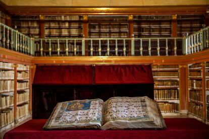 La biblioteca de Yuso, de estilo veneciano, se mantiene al margen del paso del tiempo.