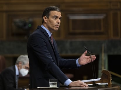 El presidente del Gobierno, Pedro Sánchez, interviene en una sesión plenaria en el Congreso, en Madrid, este miércoles.