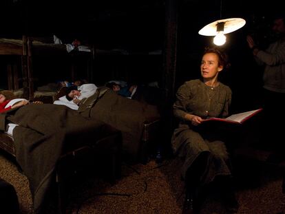 Al teatro, en la cama