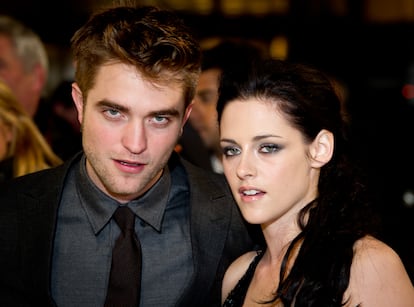 Robert Pattinson y Kristen Stewart durante la promoción de 'Crepúsculo' en Londres en 2011.