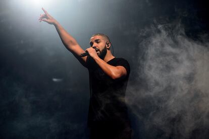 Drake durante una actuación en Londres.