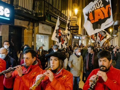 El candidato a la presidencia de la Junta de Castilla y León por ¡Soria ya!, Ángel Ceña, y el diputado de Teruel Existe, Tomás Guitarte, en un acto político.