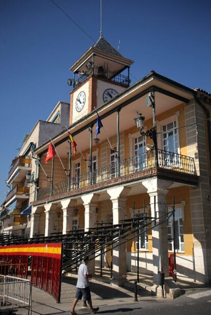 Fachada del Ayuntamiento de Morata de Tajuña.