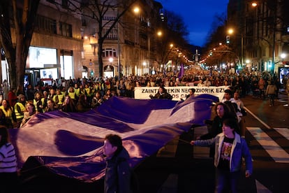 Manifestación que con motivo del Día Internacional de la Mujer se celebra este viernes en Bilbao. 