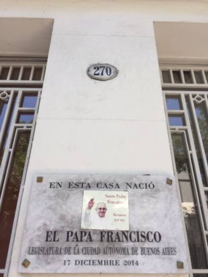Varela 270, en Flores. La casa donde nació Bergoglio.