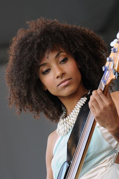 La cantante de jazz Esperanza Spalding también ha abrazo el afro libre con excelentes resultados.