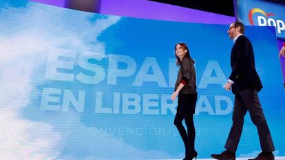 Javier Maroto y Andrea Levy visitan las instalaciones donde se va a celebrar la convención nacional del PP.