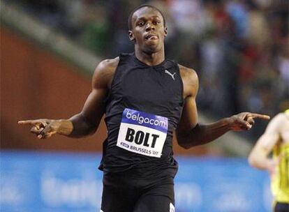 Usain Bolt gana la carrera de 200 metros lisos en Bruselas.