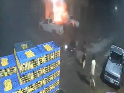 Video capture of the kidnapping of four workers in a chicken warehouse, in the Toluca Valley, State of Mexico, on December 22, 2023.