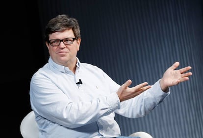 Yann Lecun es profesor en la Universidad de Nueva York y director de investigaci&oacute;n en inteligencia artificial en Facebook. En 2018 recibi&oacute; el premio Turing