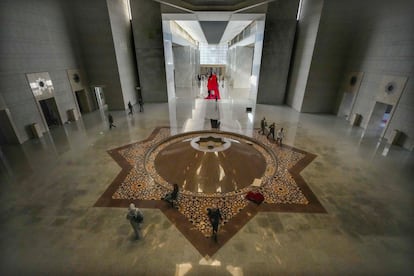 Vista del interior del palacio presidencial en Damasco, tras la caída de El Asad.