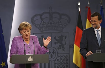 Merkel y Rajoy durante la rueda de prensa ofrecida en La Moncloa.
