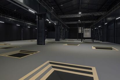 Instalación de 'Double Bind' de 2015, en el Hangar Bicocca de Milán. Cortesía de HangarBicocca y The Estate of Juan Muñoz.