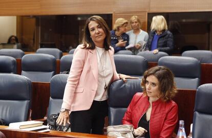 La diputada del PP en la Asamblea de Madrid Isabel González, en el pleno al día siguiente de la detención de su hermano.