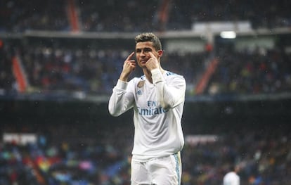 Cristiano Ronaldo hace un gesto durante el partido ante el Villarreal.