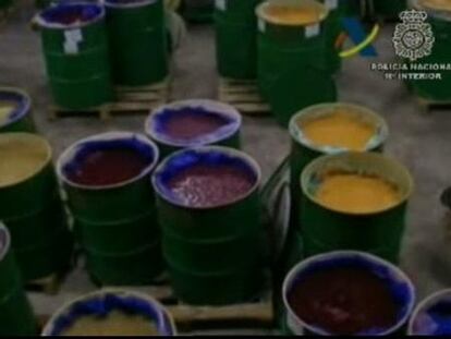 Intervenidos cerca de 1000 kilos de cocaína disueltos en bidones de pulpa de fruta