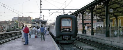 Andenes de una estación de tren de Castilla y León.