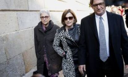 Muriel Casals, Carme Forcadell i Josep Maria Vila d&#039;Abadal arriben al Palau de la Generalitat el 14 de gener. 