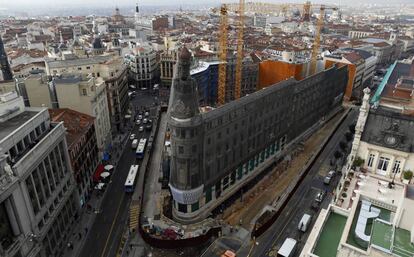 Obras de la Operaci&oacute;n Canalejas. Antigua sede de Banesto, en la plaza de Sevilla. 