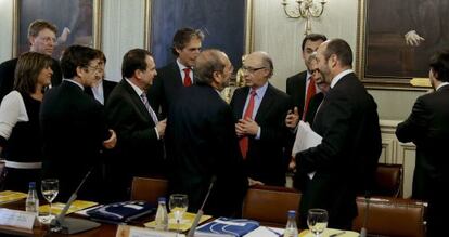 Cristóbal Montoro, tras presidir esta tarde la Comisión Nacional de Administración Local.