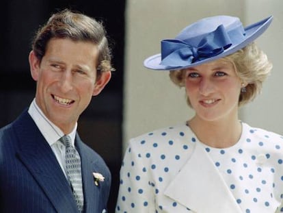 Carlos y Diana de Inglaterra, en 1985.