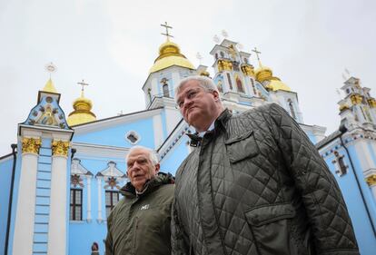 Josep Borrell y Andrii Sibiga