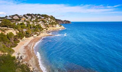 Cala Baladrar, en la localidad alicantina de Benissa, es una de las nuevas playas que lucirá el distintivo.