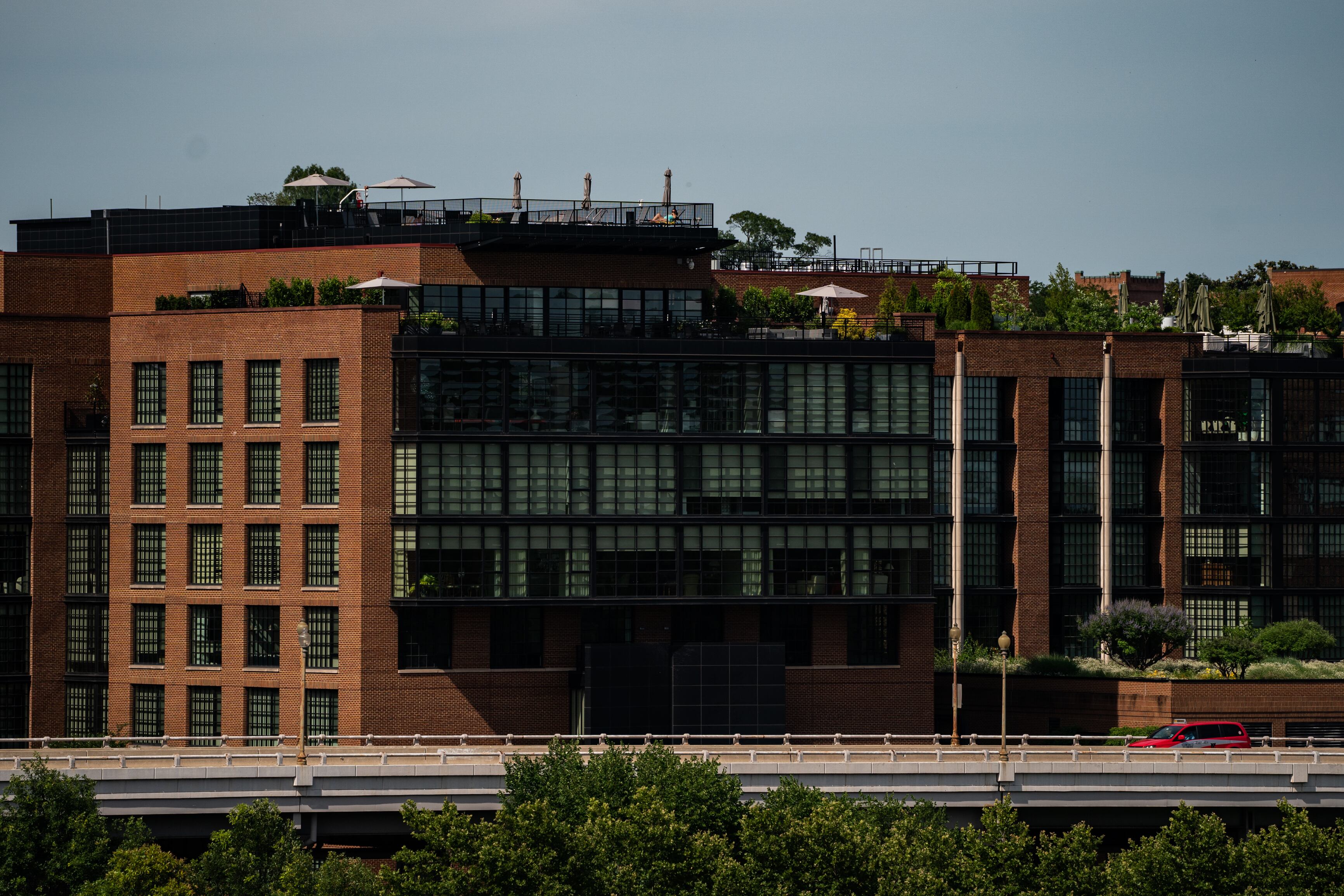 Uno de los edificios donde el rey Abdalá tiene una propiedad, en Georgetown (Washington).