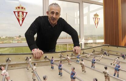 Manolo Preciado during his days as Sporting Gij&oacute;n coach. 