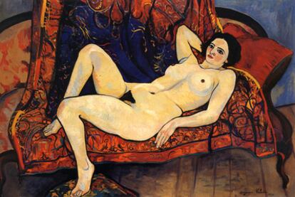 Desnudo sobre un sofá rojo (1920), de Suzanne Valadon.