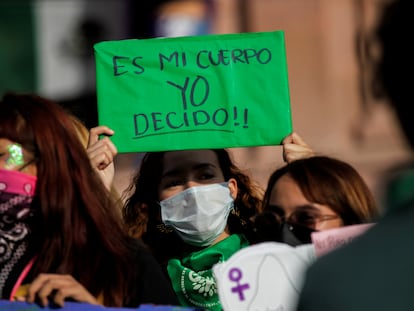 Concentración para celebrar la despenalización del aborto en México, el martes en Saltillo.