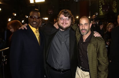 From left to right, Wesley Snipes, director Guillermo del Toro and David S. Goyer at the premiere of 'Blade II', directed by Del Toro.