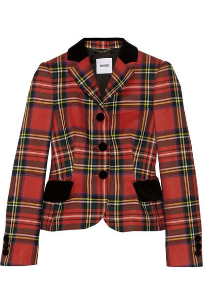 Blazer de estilo british con maxi botones de Moschino (1.345 euros).