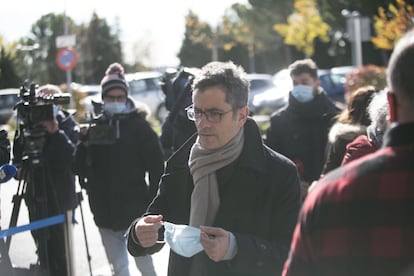 El ministro de la Presidencia, Relaciones con las Cortes y Memoria Democrática, Félix Bolaños, ha recordado que Almudena Grandes "ponía voz a los olvidados y hacía que recuperáramos su memoria y su historia".