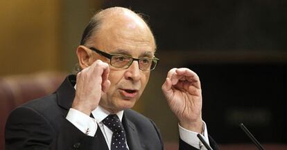 El ministro de Hacienda, Cristóbal Montoro, en el Congreso.