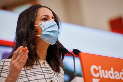 La presidenta de Ciudadanos, Inés Arrimadas, interviene en una rueda de prensa en la sede del partido, en Madrid, el 23 de octubre.