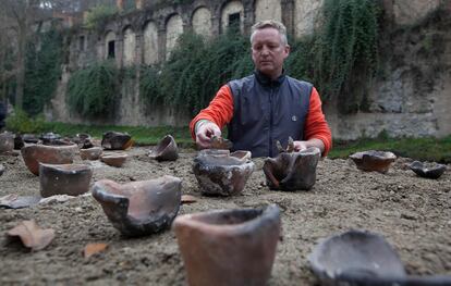 Cerámicas cocidas en la instalación 'Lo que no se ve existe y tiene cualidades', del colectivo 'La Joya. Arte y ecología'