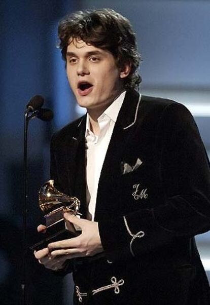 El premio a la mejor canción del año fue para <i>Daughters</i>, interpretada por John Mayer.