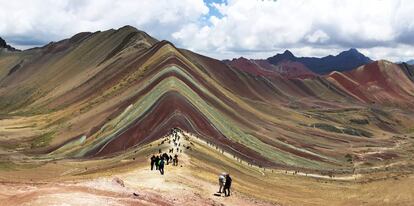 Cerro de los siete colores, en Perú.